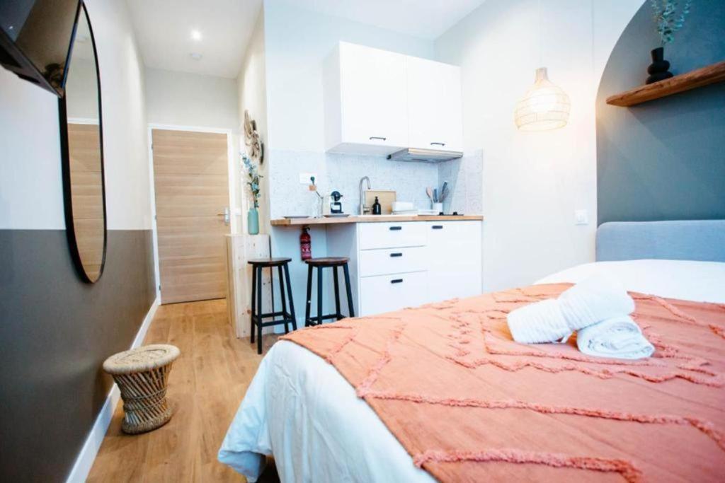 Sweet Love Room - Jacuzzi Privatif Montreuil  Extérieur photo